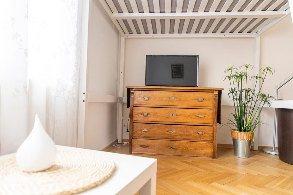 TV and multimedia, wardrobe