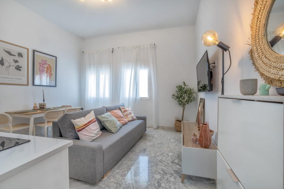 TV and multimedia, Living room, Dining area, heating, air conditioner