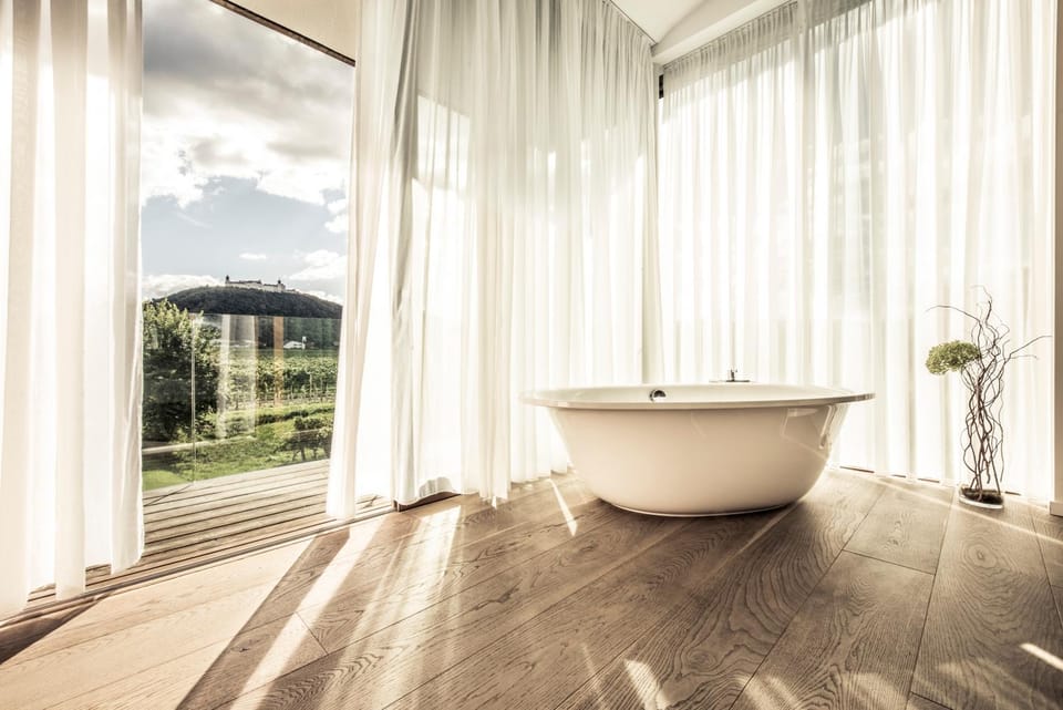 Bathroom, Spa and wellness centre/facilities, Photo of the whole room, Garden view, Landmark view