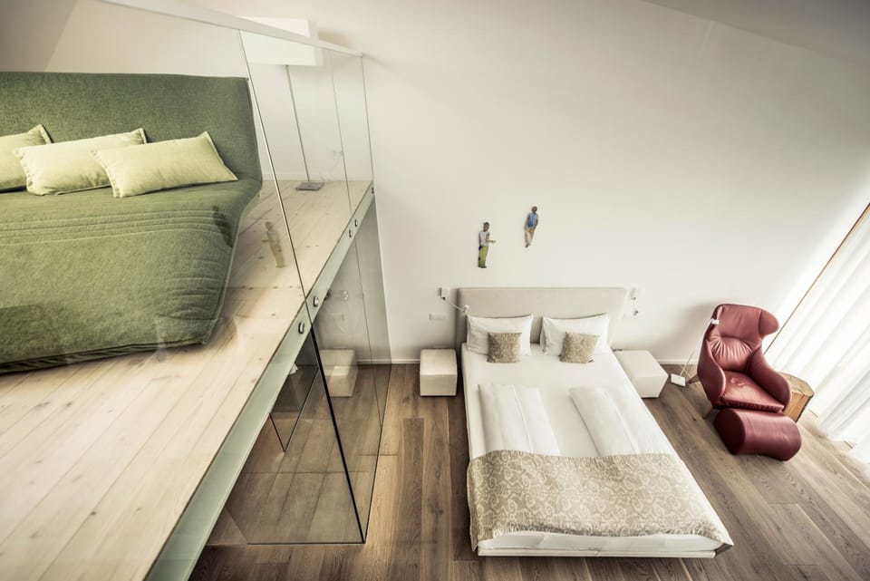 Living room, Photo of the whole room, Bedroom, Garden view, Landmark view