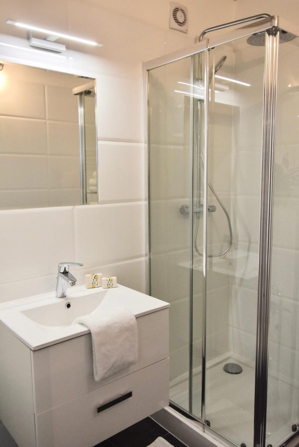Shower, Bathroom