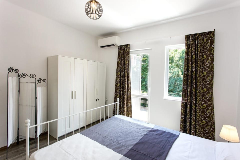 Top center big family apartment with garden view Apartment in Plovdiv