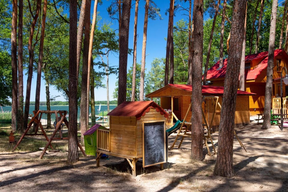 On site, Lake view, Area and facilities