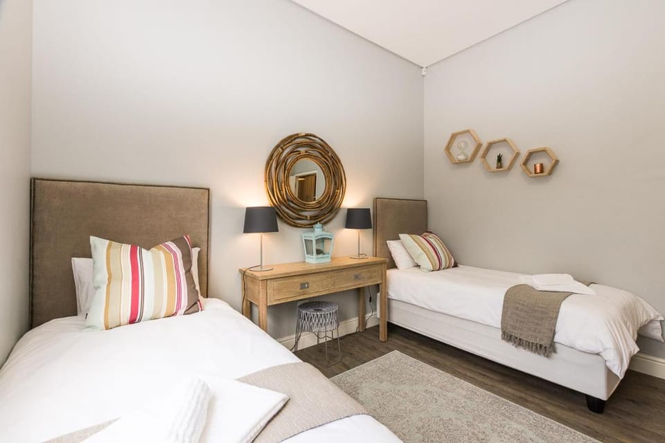 Suburban Bliss Durbanville Apartment in Cape Town