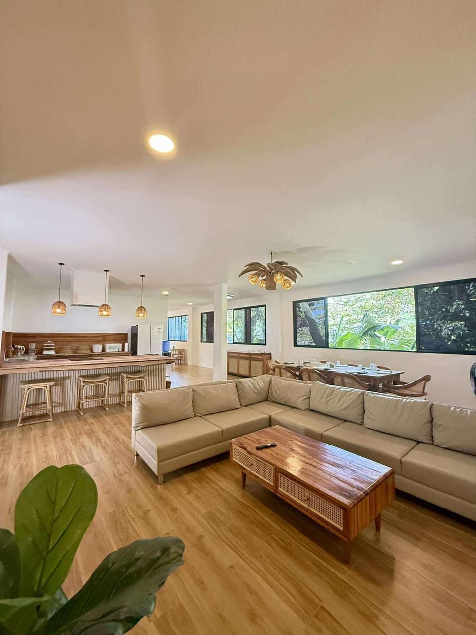 Vailtin Home Point Apartment in Central Visayas