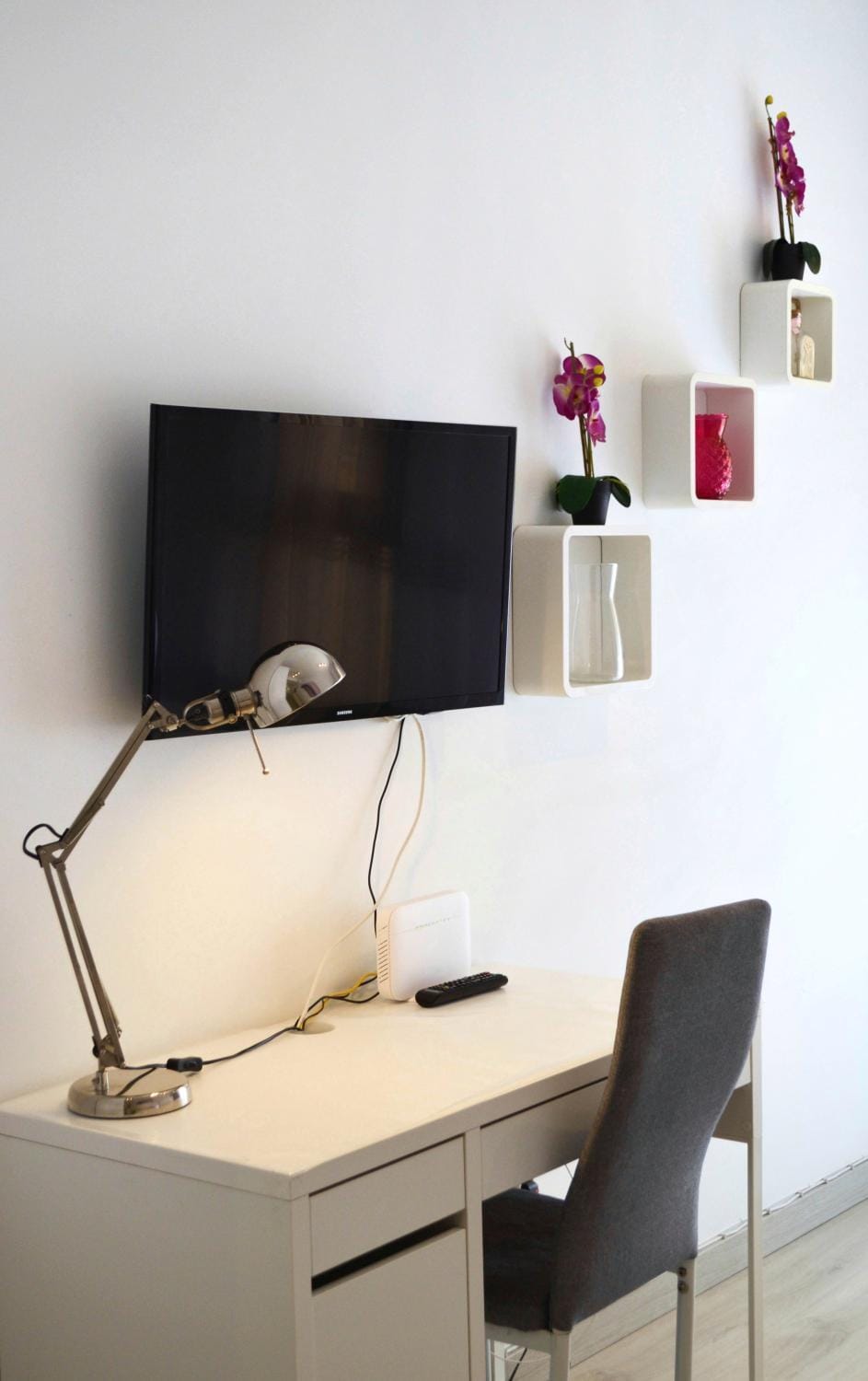 TV and multimedia, Seating area