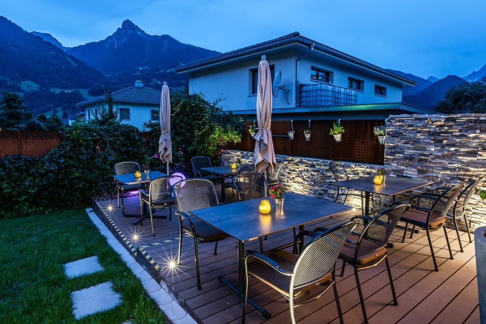 Patio, Garden