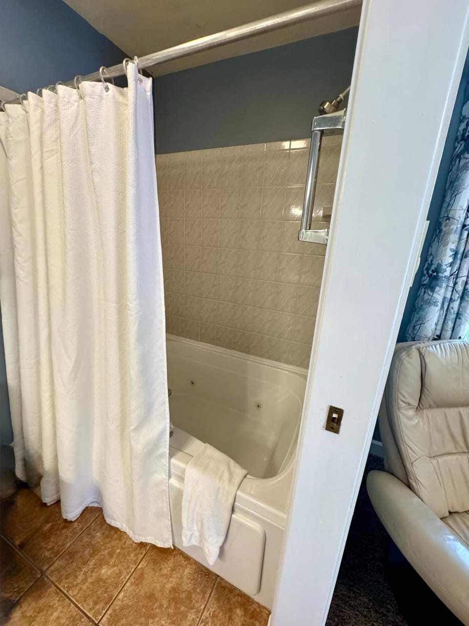 Shower, Bath
