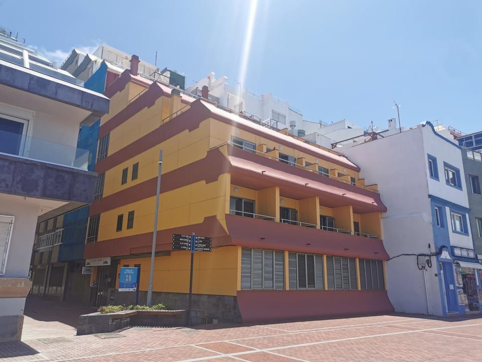Property building, Facade/entrance