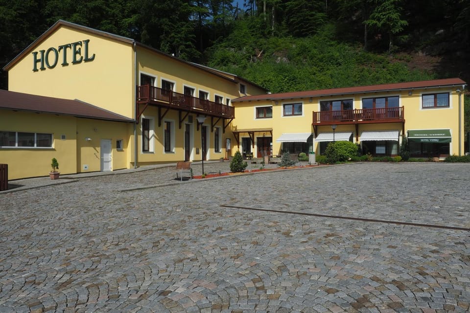 Property building, Day