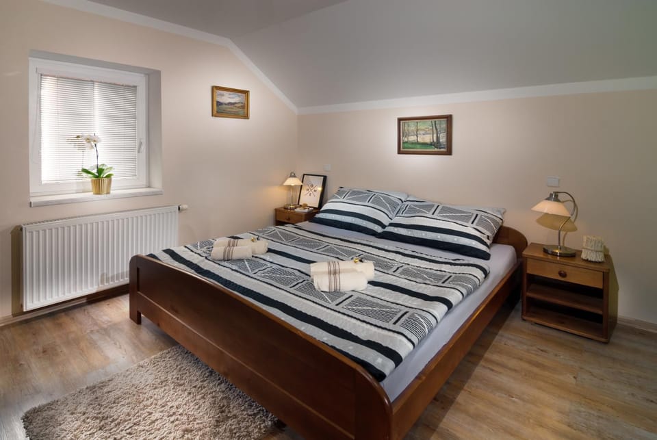 Bedroom, Garden view