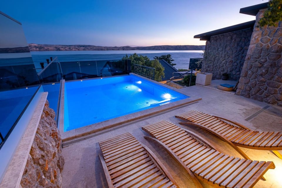 Natural landscape, View (from property/room), Balcony/Terrace, Sea view, Swimming pool, sunbed