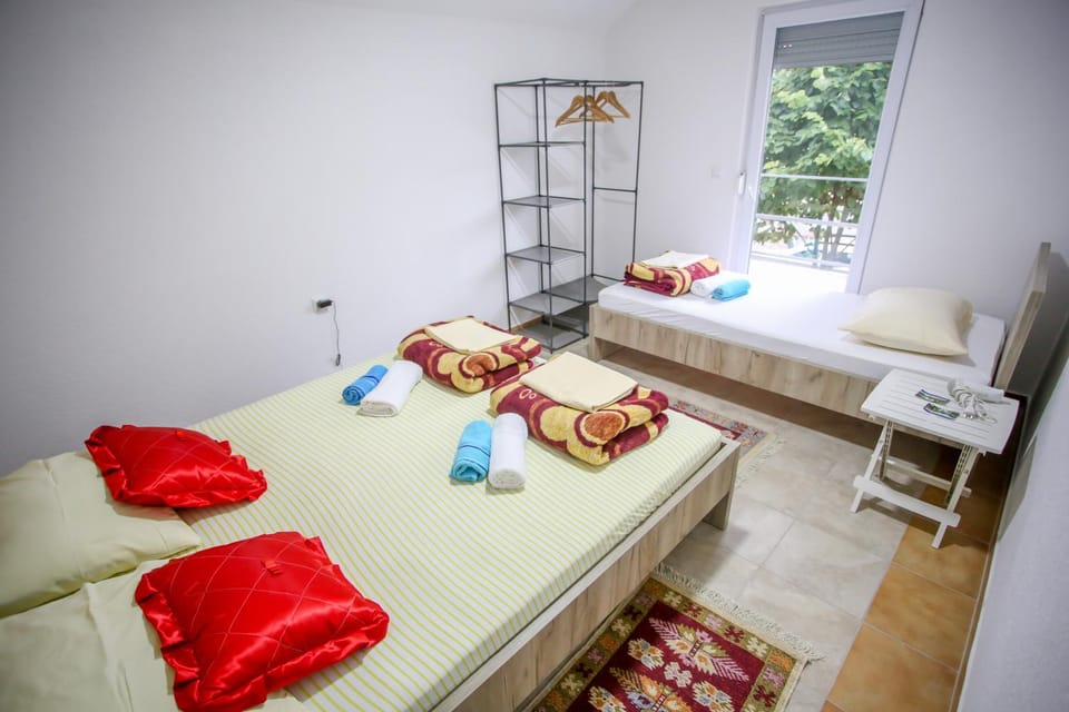 Villa River Una 6 Villa in Lika-Senj County