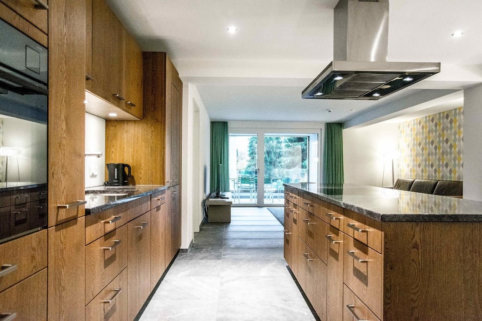 Living room, microwave, toaster, kitchen, air conditioner