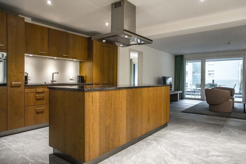 Living room, microwave, toaster, kitchen, air conditioner