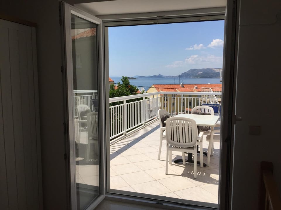 View (from property/room), Balcony/Terrace