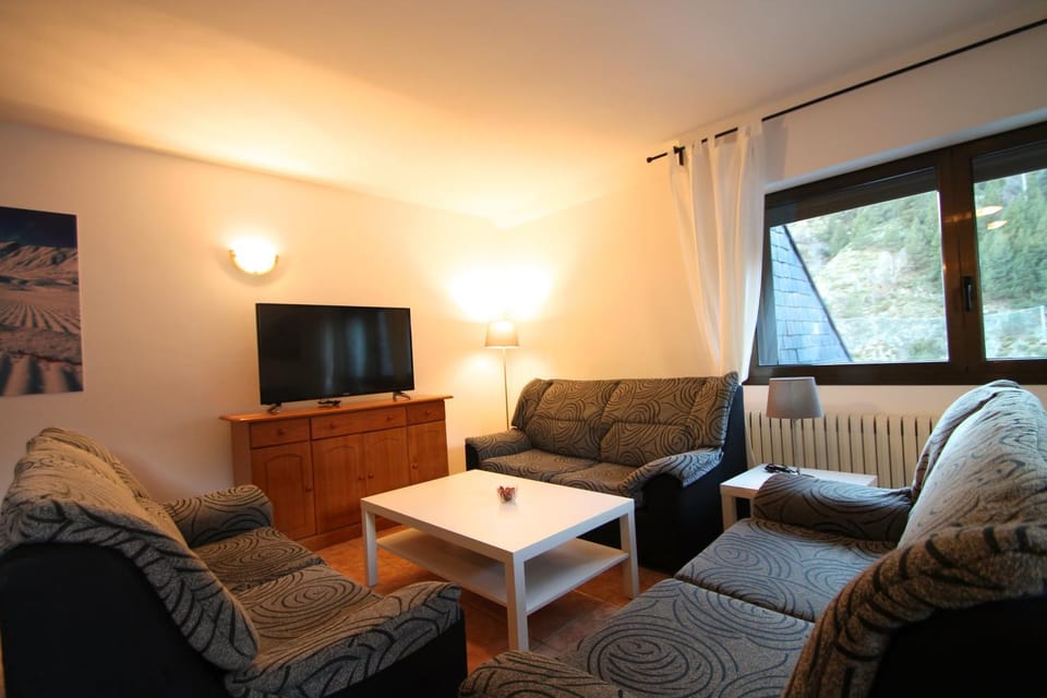 Pont de Toneta 6,1 Atico Duplex, Ransol, Zona Grandvalira Apartment in Andorra