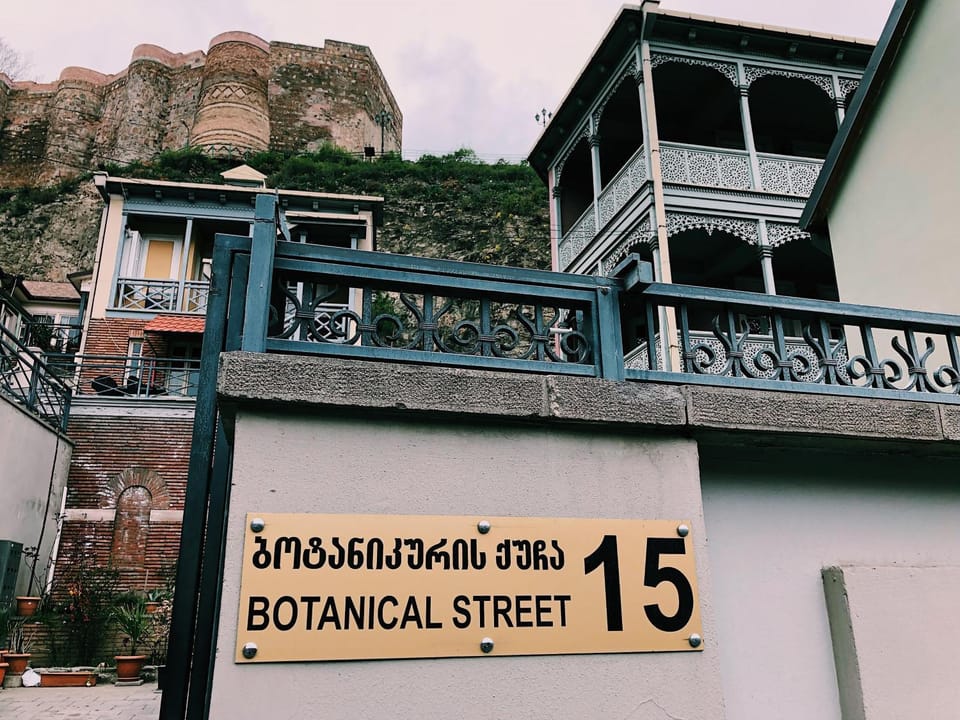 Apartment Botanikuri 15 Bed and Breakfast in Tbilisi, Georgia
