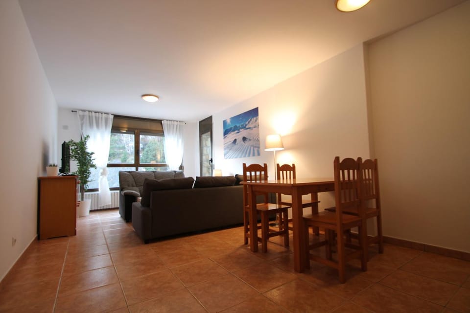 Pont de Toneta 1,1 Ransol, Zona Grandvalira Apartment in Andorra
