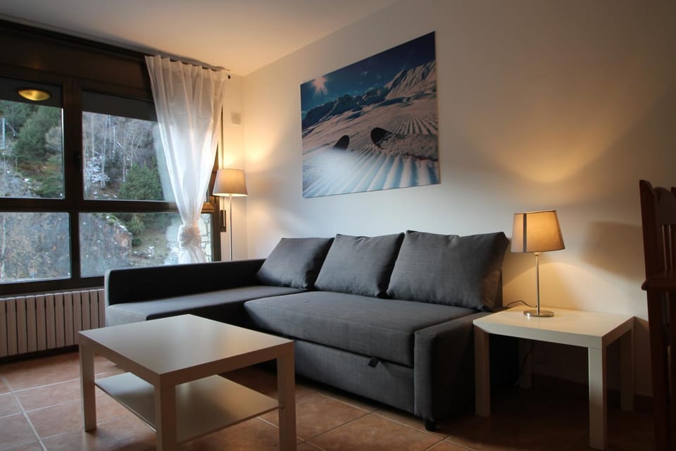 Pont de Toneta 1,3 Ransol, Zona Grandvalira Apartment in Andorra