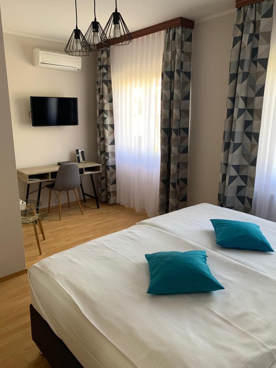 Bed, TV and multimedia