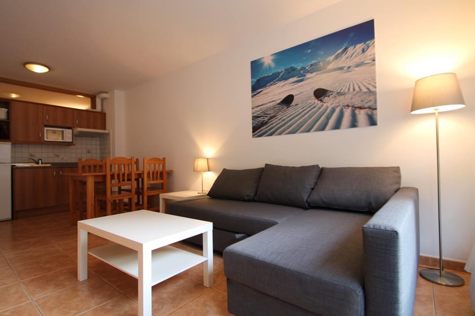 Pont de Toneta 1,4 Ransol, Zona Grandvalira Apartment in Andorra