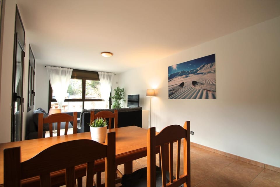 Pont de Toneta 2,6 Ransol, Zona Grandvalira Apartment in Andorra