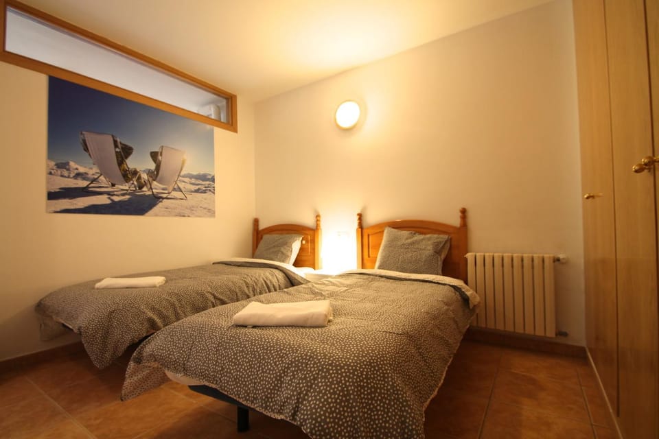 Pont de Toneta 3,3 Ransol, Zona Grandvalira Apartment in Andorra
