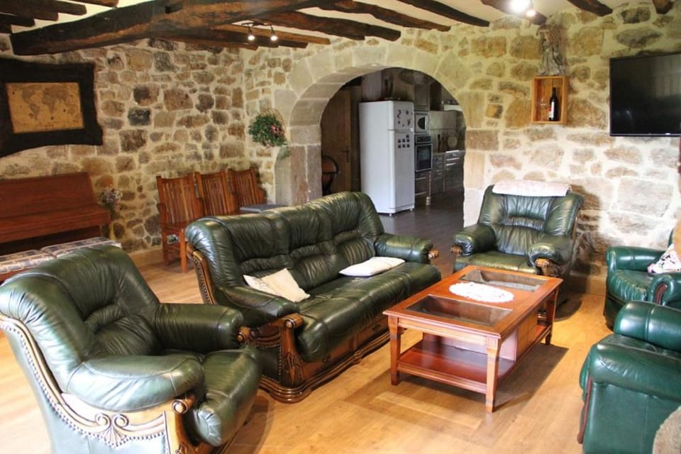 El Pilon ( 10 Adultos + 10 Niños ) House in Cantabria