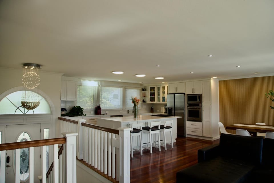 Scenic Lake View Home House in Tacoma