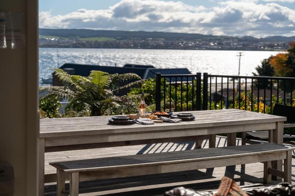 Balcony/Terrace, Lake view