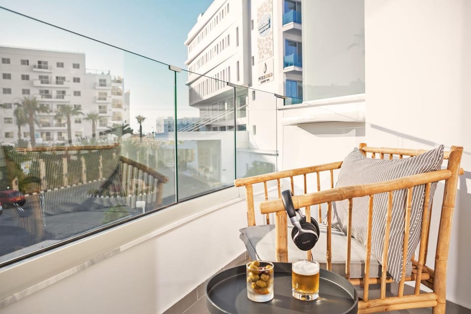 View (from property/room), Balcony/Terrace