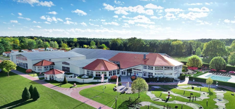Bird's eye view, On site
