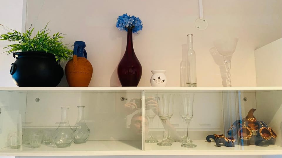 Kitchen or kitchenette, Decorative detail