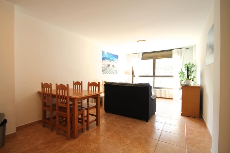 Pont de Toneta 3,4 Ransol, Zona Grandvalira Apartment in Andorra