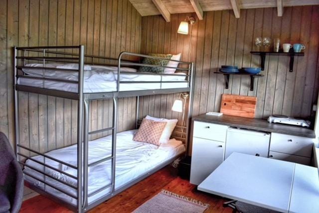 bunk bed