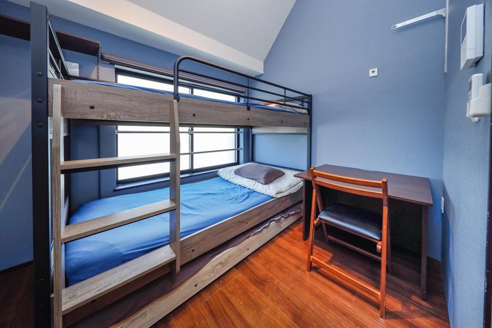 Bed, bunk bed