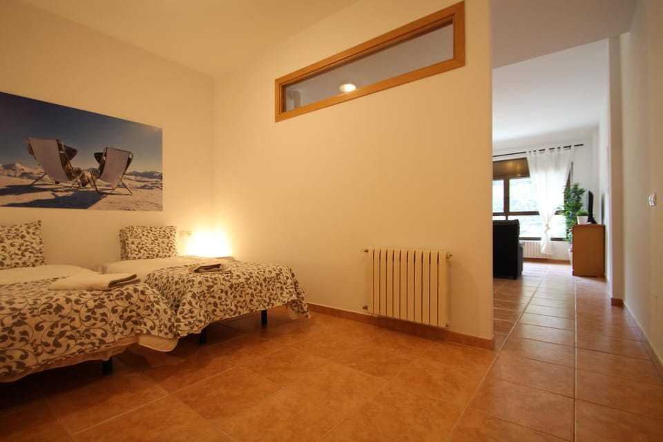 Pont de Toneta 4,3 Ransol, Zona Grandvalira Apartment in Andorra