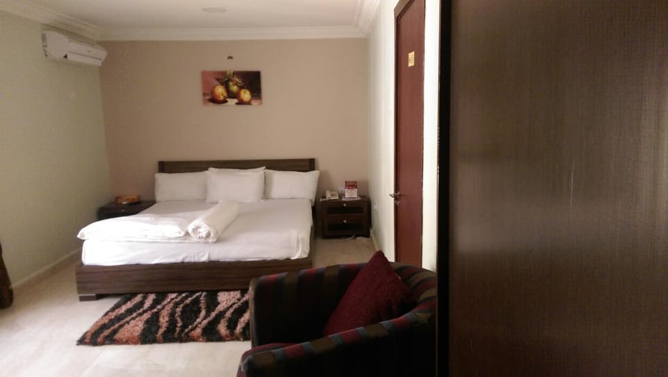 KH Lodge Abuja Bed and Breakfast in Abuja