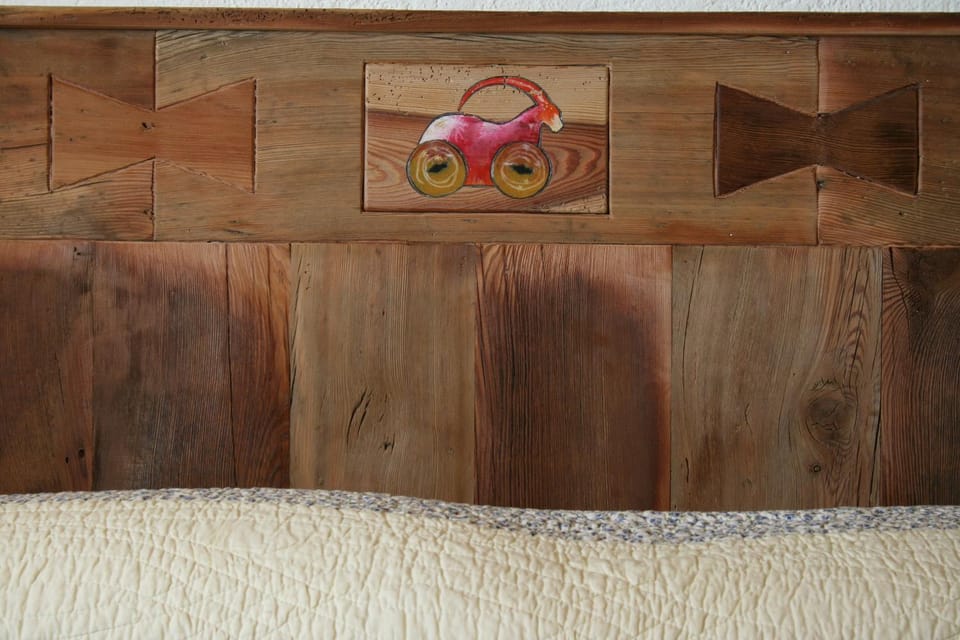 Decorative detail