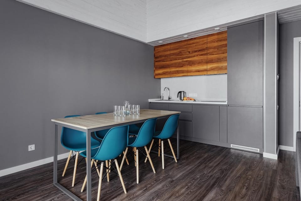 Coffee/tea facilities, Living room, Seating area, Dining area