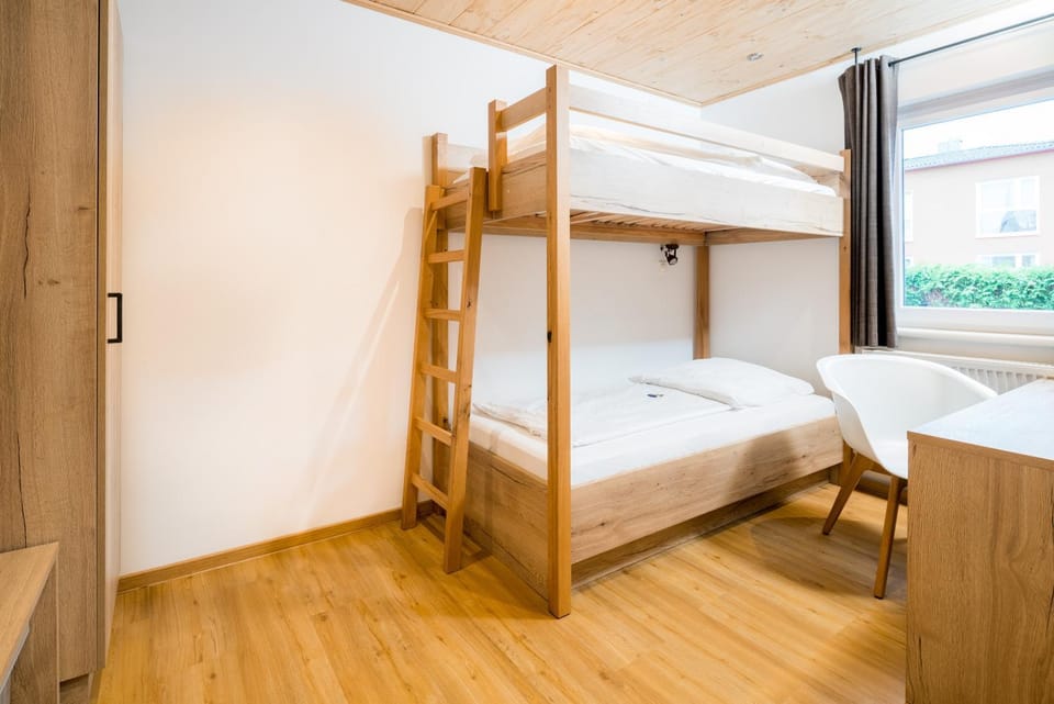 bunk bed