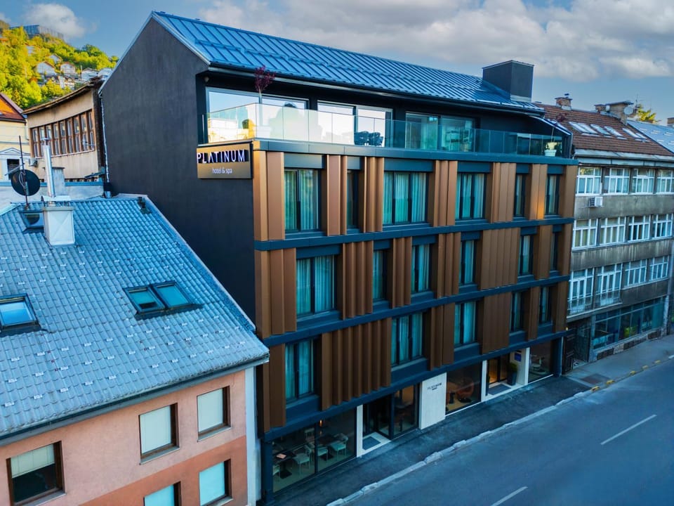 Property building, Day, Neighbourhood, City view, Street view, Location