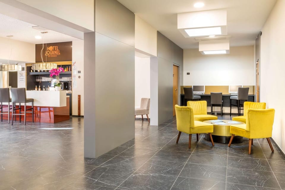 Lobby or reception, On site