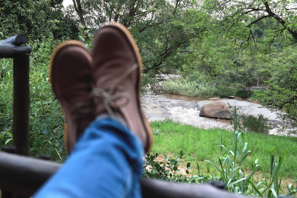 Day, Natural landscape, Garden, Balcony/Terrace, Seating area, Guests, Garden view, River view, Entertainment, Family