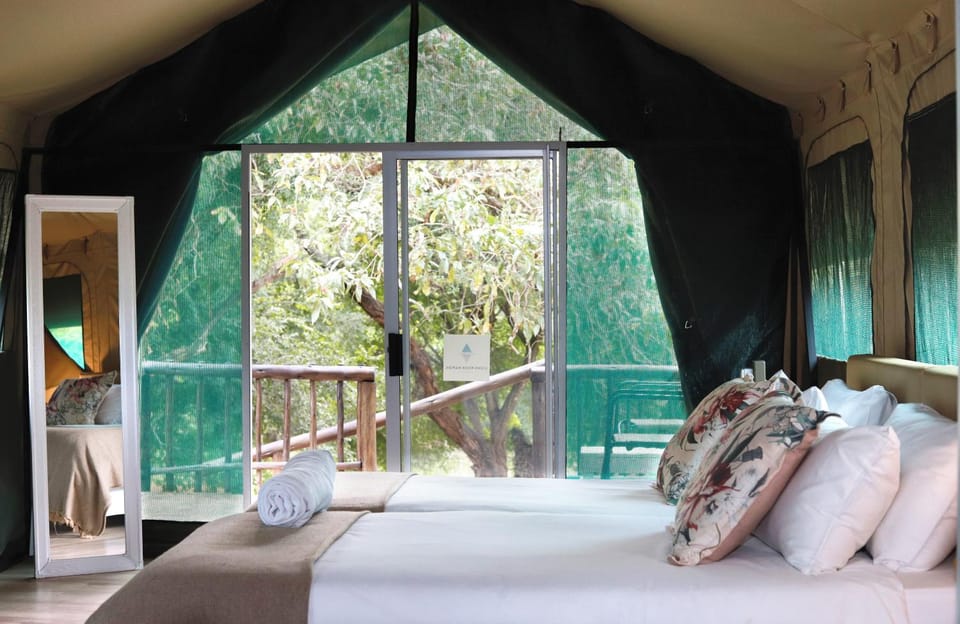 Bed, Natural landscape, Garden, View (from property/room), Balcony/Terrace, Bedroom, Garden view, Family