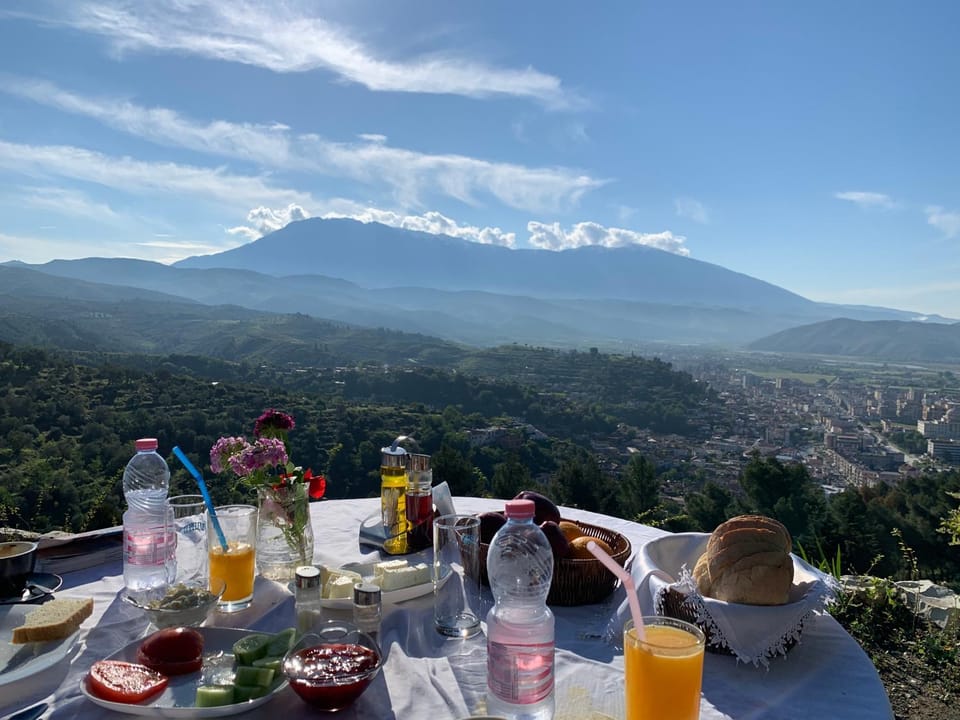 City view, Mountain view, Breakfast