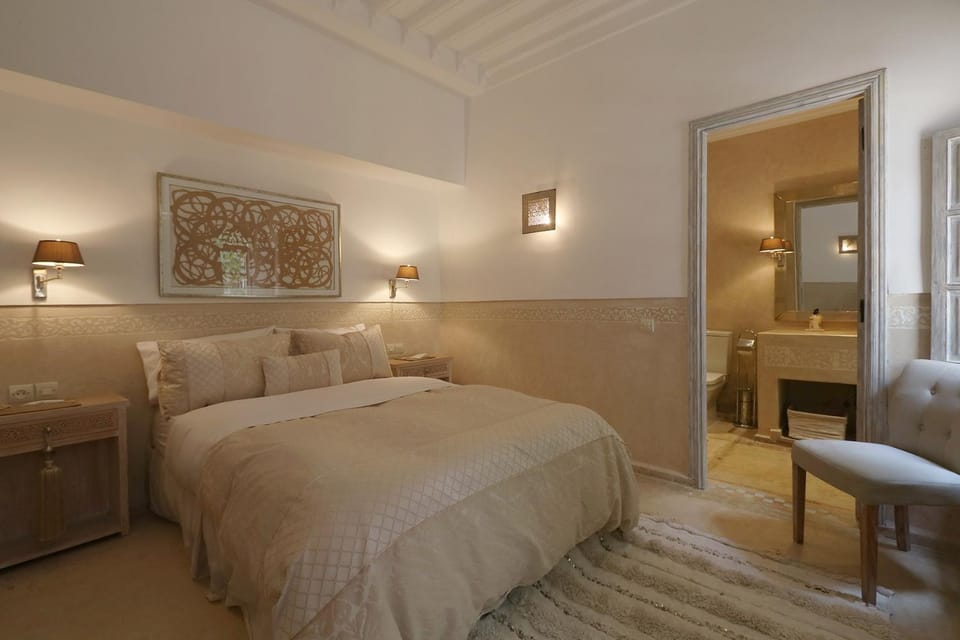 Bathroom, Photo of the whole room