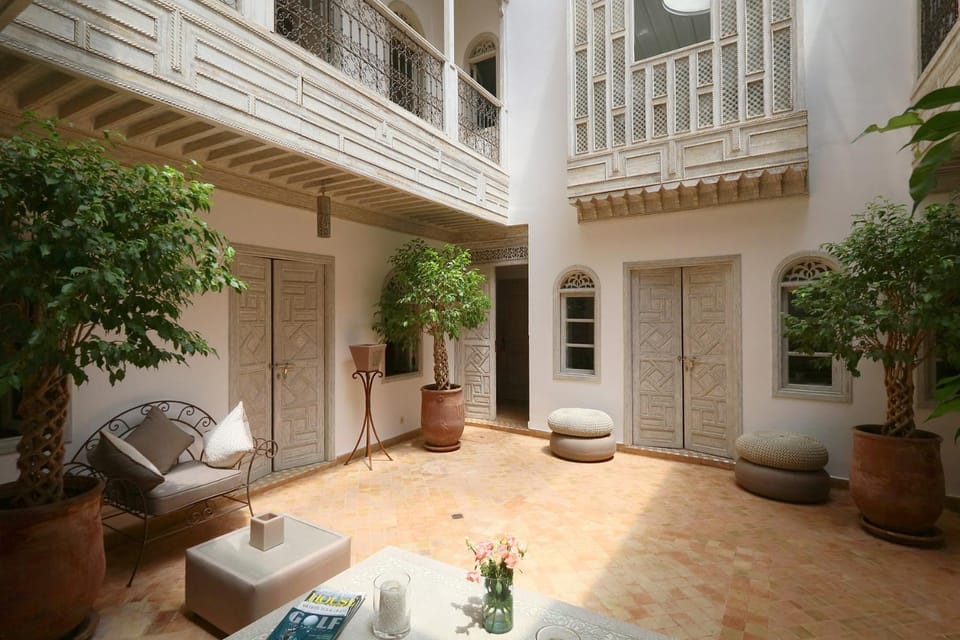 Patio, Spring, Day, On site
