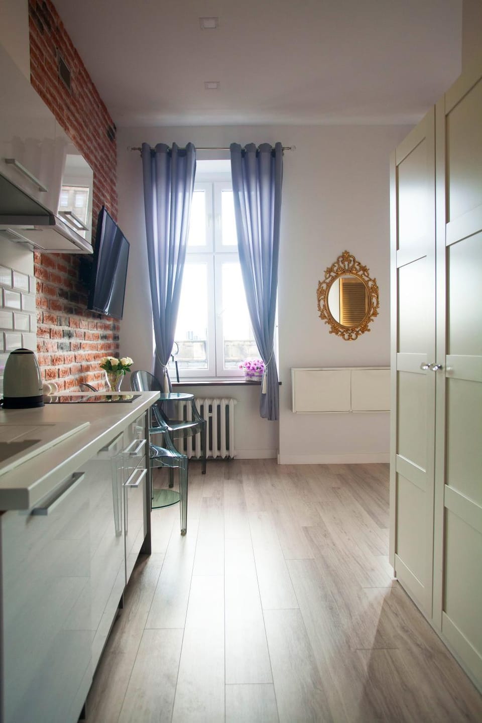 Kitchen or kitchenette, Photo of the whole room